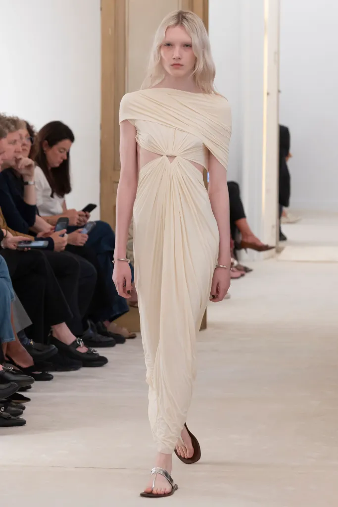 Alberta Ferretti 26SS 10
